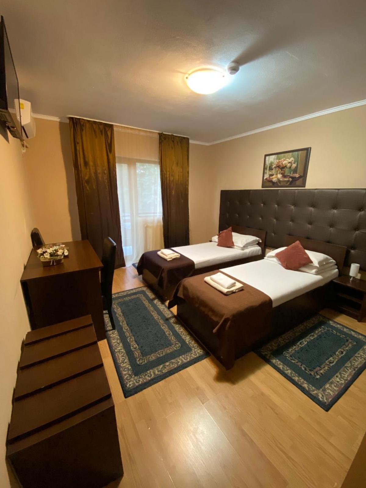 Hanul Lui Bogdan Economy Inn Făget المظهر الخارجي الصورة